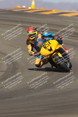 media/Oct-08-2023-CVMA (Sun) [[dbfe88ae3c]]/Race 3 Amateur Supersport Middleweight/